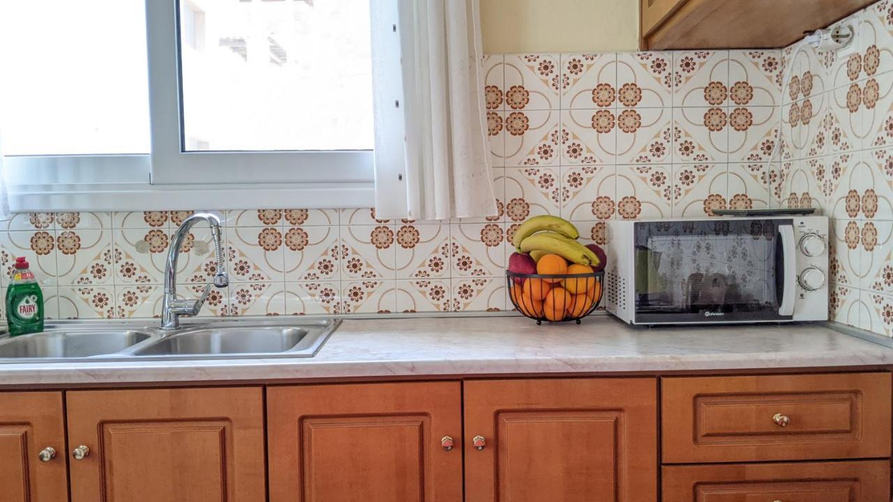 Sapho'S House Apartment Leonídion Екстериор снимка